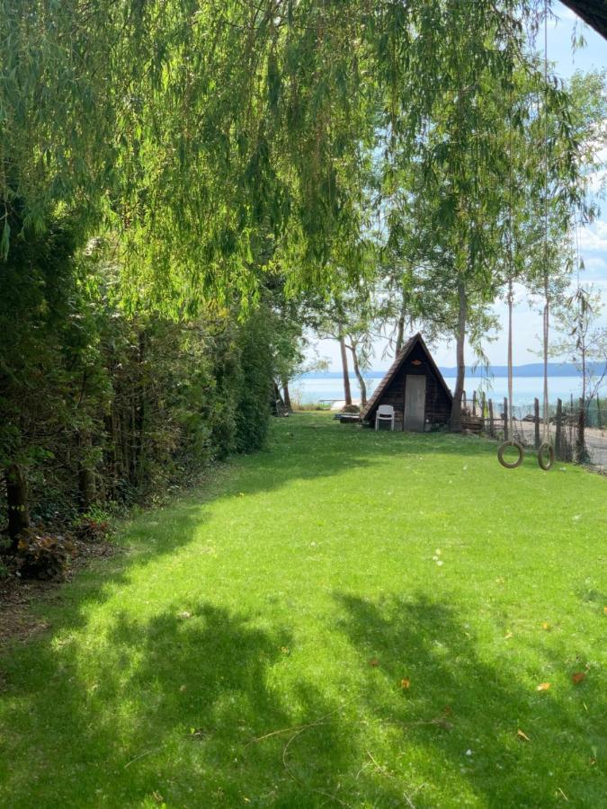 Green Lake House - Private Beach At Balaton วาลาโตนาคารัทยา ภายนอก รูปภาพ