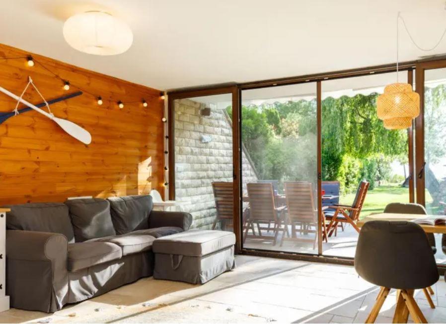 Green Lake House - Private Beach At Balaton วาลาโตนาคารัทยา ภายนอก รูปภาพ